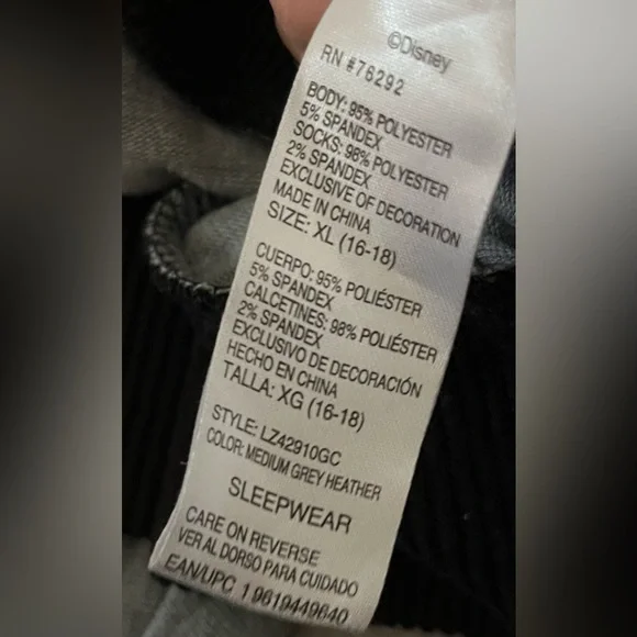 SOLD Disney's Women's Nightmare Before Christmas Sleepshirt - Picture 6 of 7